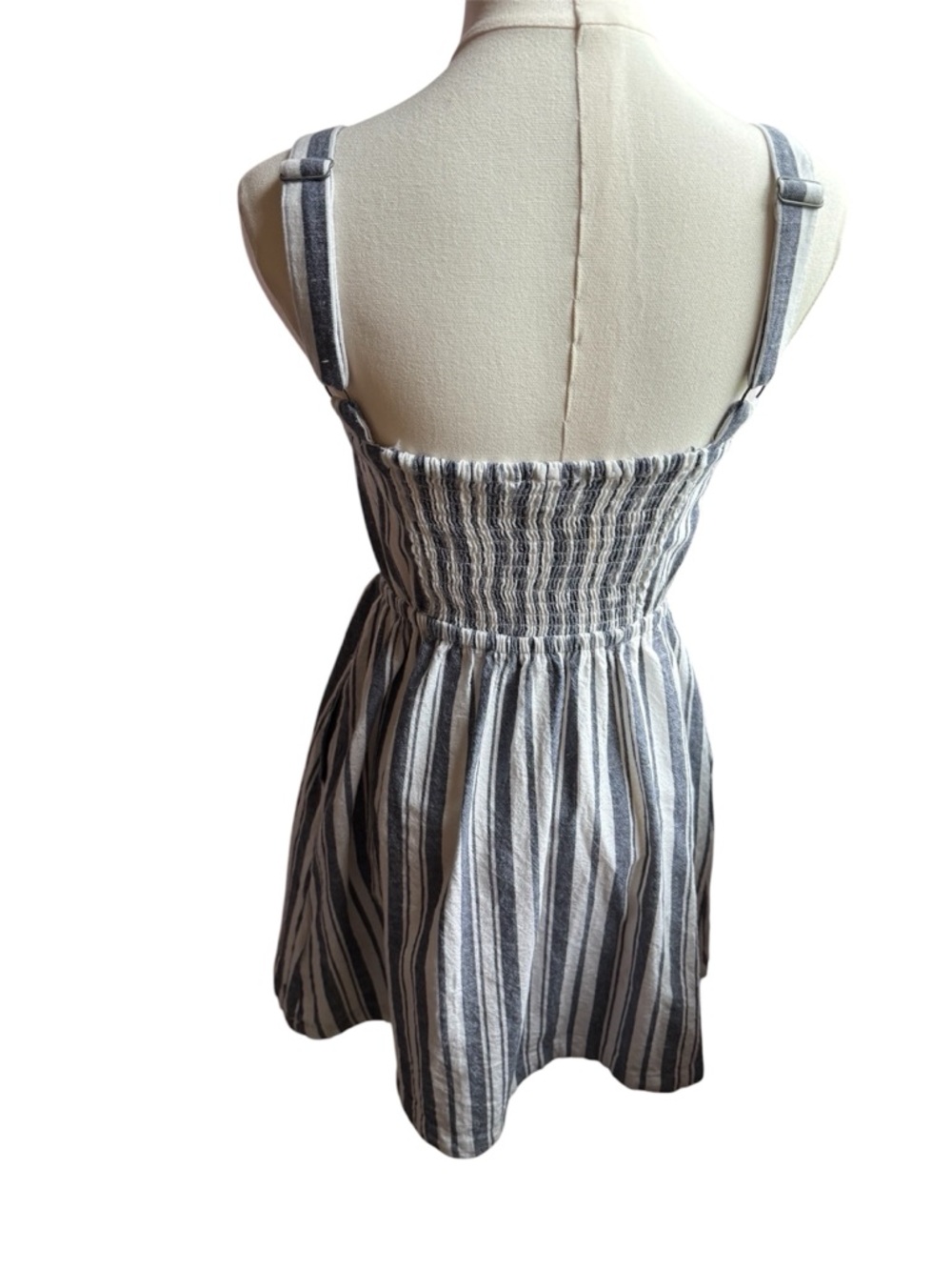 Roxy “up above” dress with pockets cotton/linen blend size small- like new! - Picture 2 of 6